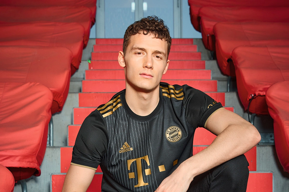 飞智八爪鱼4《黑神话》联名款手柄发布会：今日18点