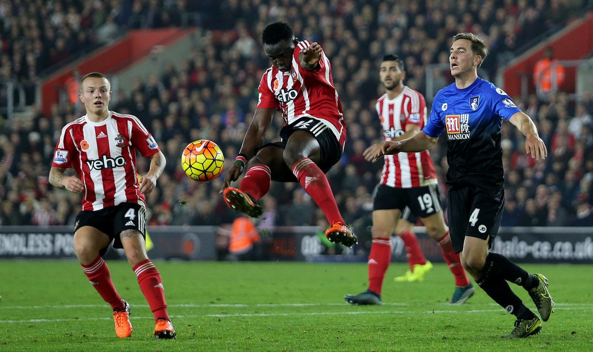 《瑞奇与叮当：裂痕》新中文演示 场景精美，武器多样