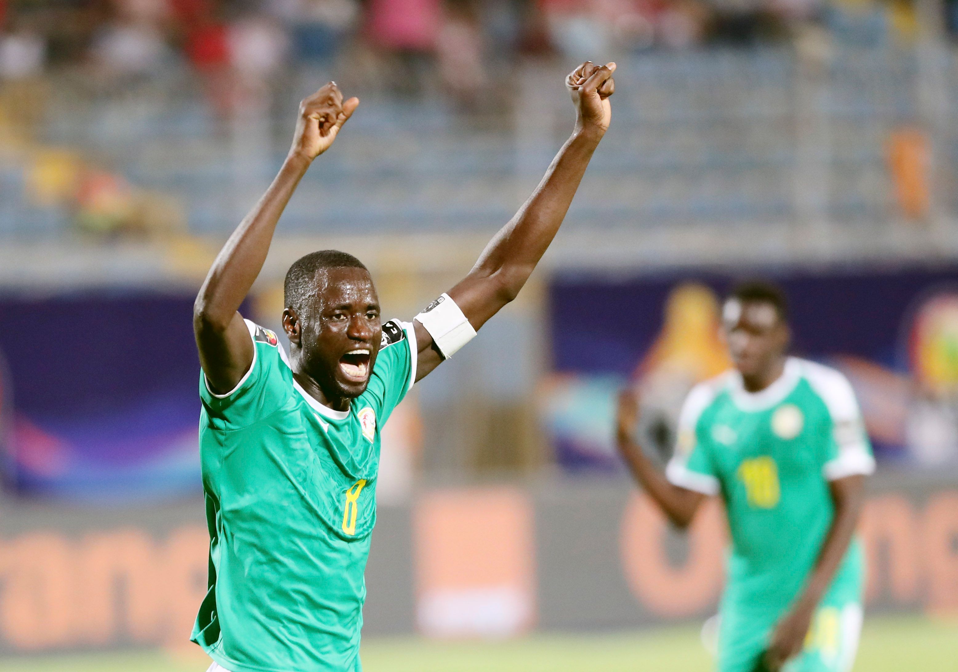 官方：莱斯特城租借雷恩中场乔丹-詹姆斯