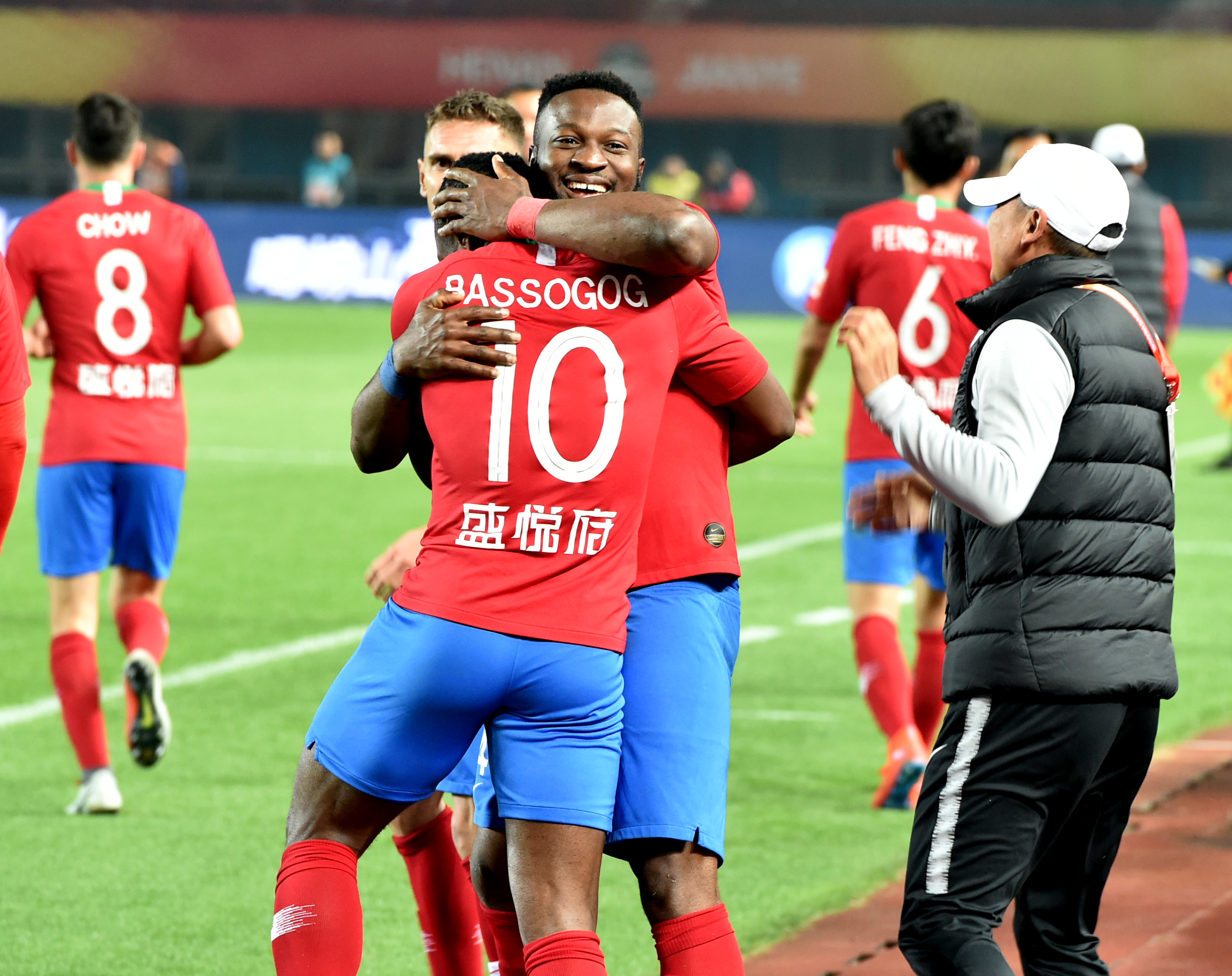 博主晒东西方游戏女角色对比图 中日韩美女就是棒